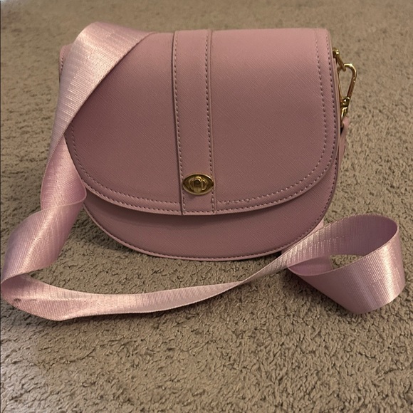 like dreams Handbags - Lavender Crossbody Bag – Like New